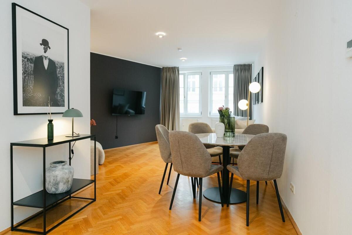 Apartment Cozy Corner Perfect For 4 To 6 Hip Area And Parking *