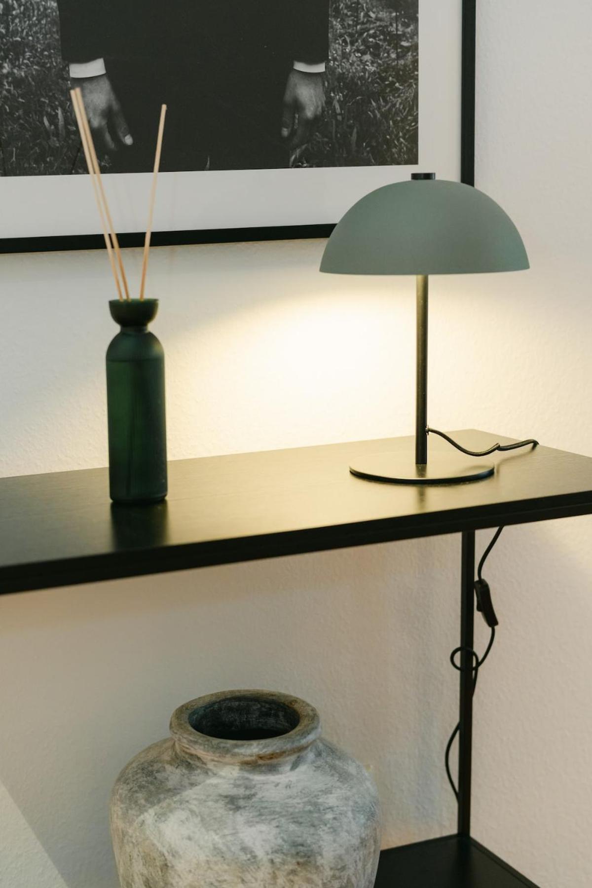 Cozy Corner Perfect For 4 To 6 Hip Area And Parking *